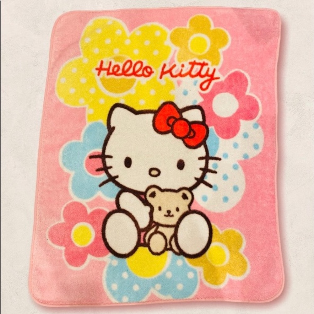 Hello Kitty bundle!!! - Picture 2 of 13